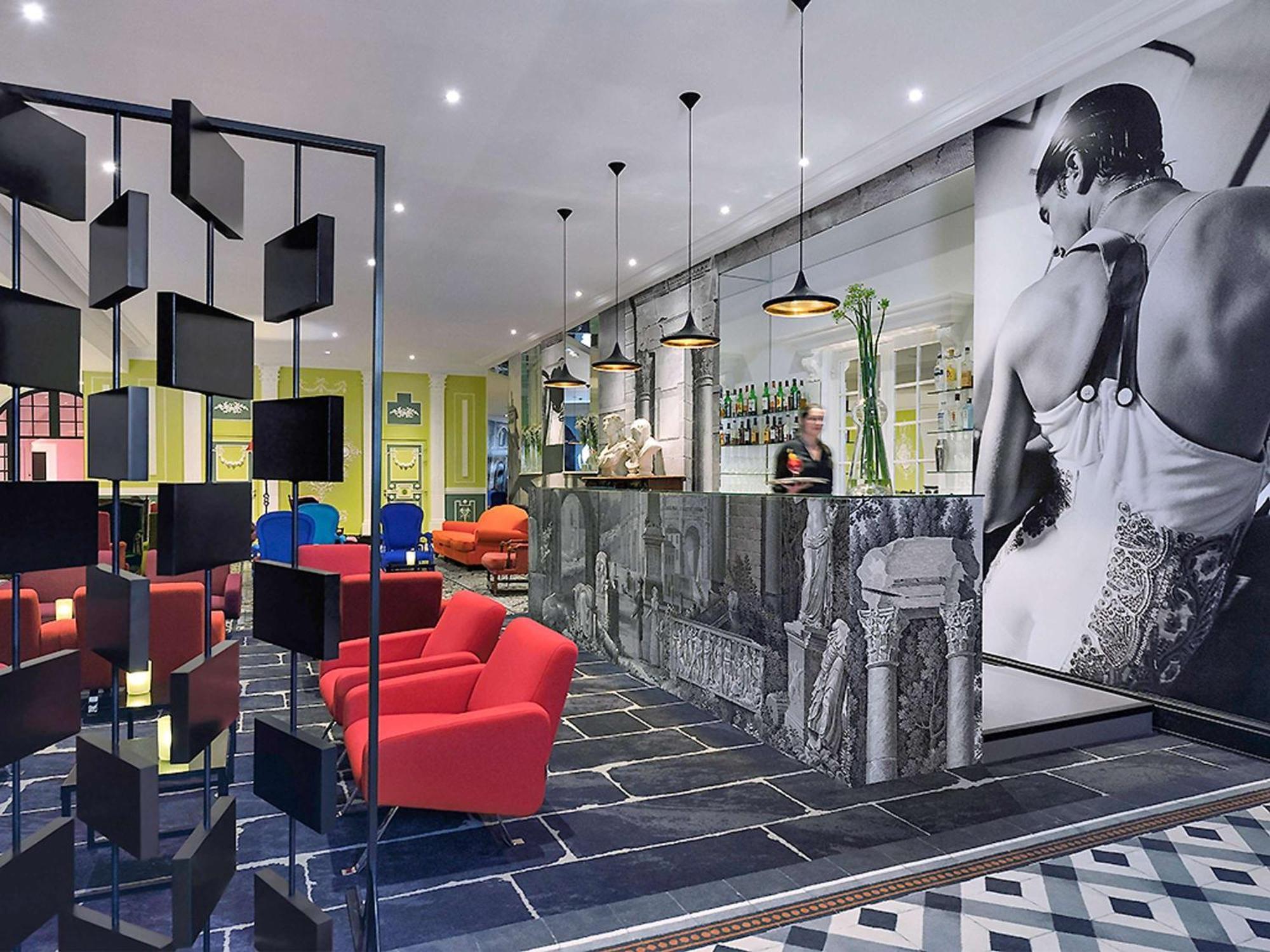 Hôtel&Spa Jules César Arles - MGallery Hotel Collection Exterior foto The lounge at the airport