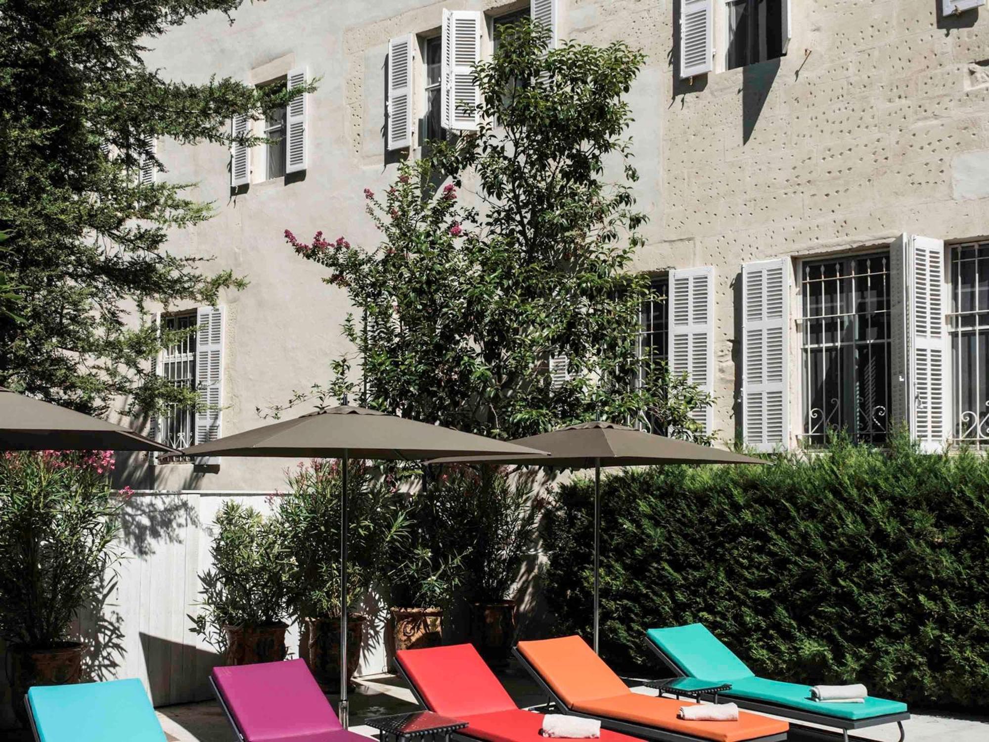 Hôtel&Spa Jules César Arles - MGallery Hotel Collection Exterior foto The pool at the Hotel de l'Alma